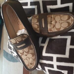 Men khaki/chestnut coach moccasins